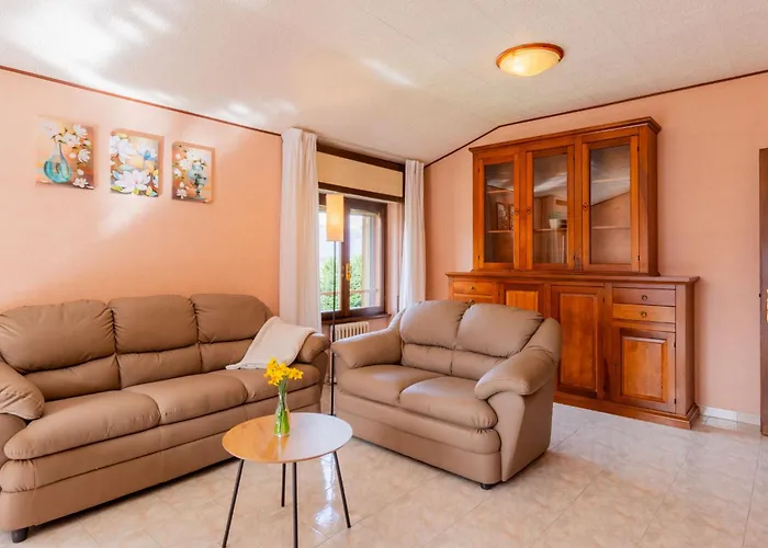 Lägenhet Casa Lara By Interhome