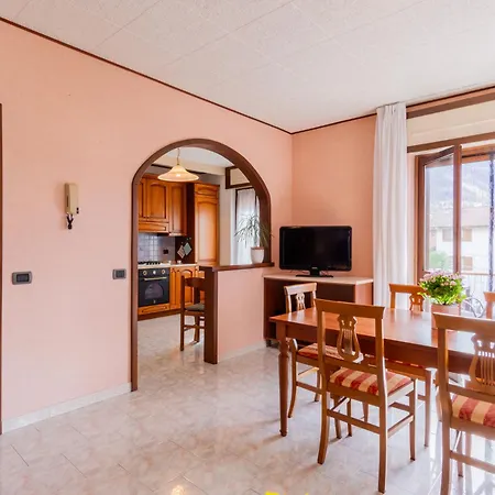 Lägenhet Casa Lara By Interhome